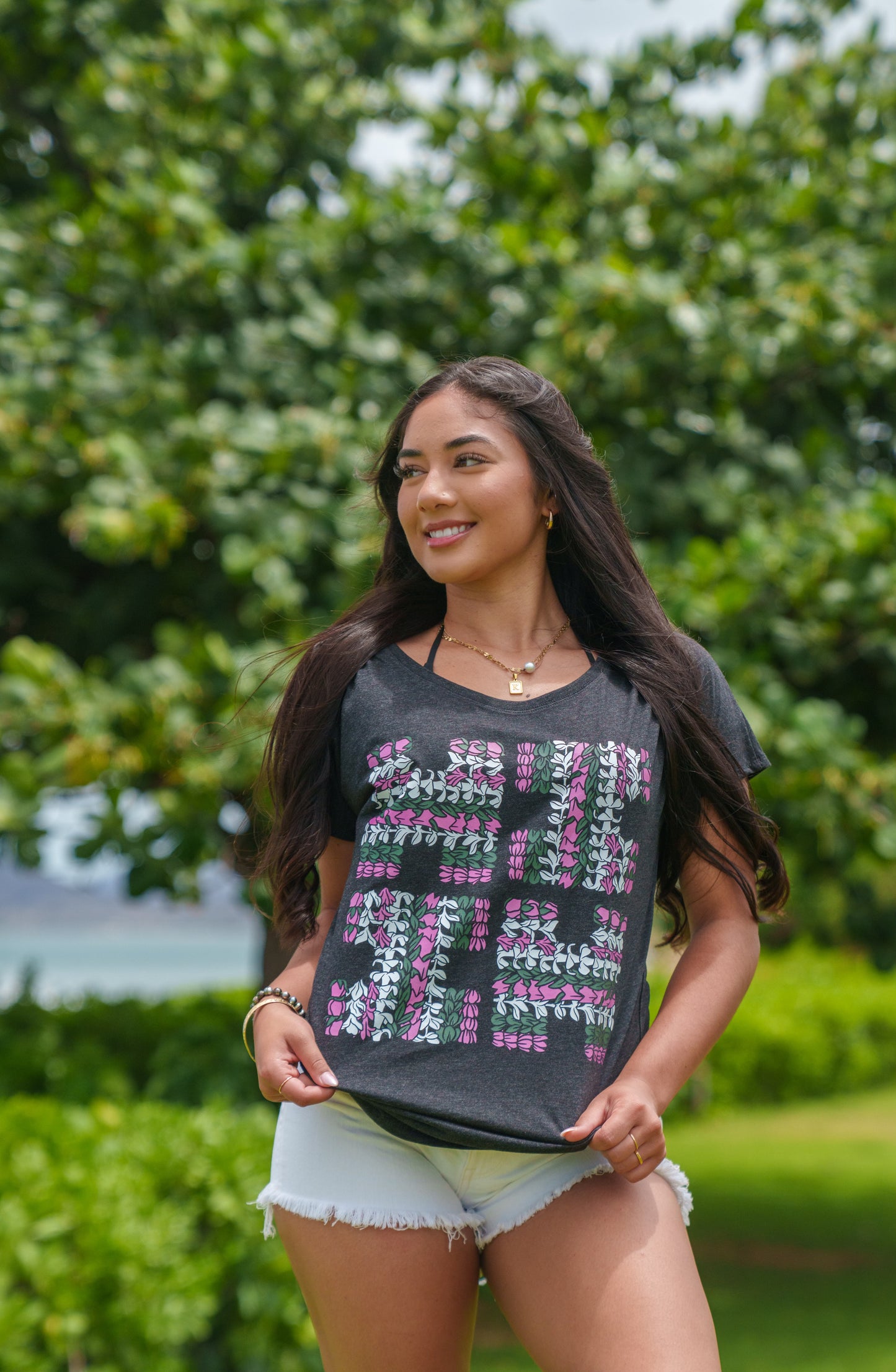 Pink Leis Logo Top