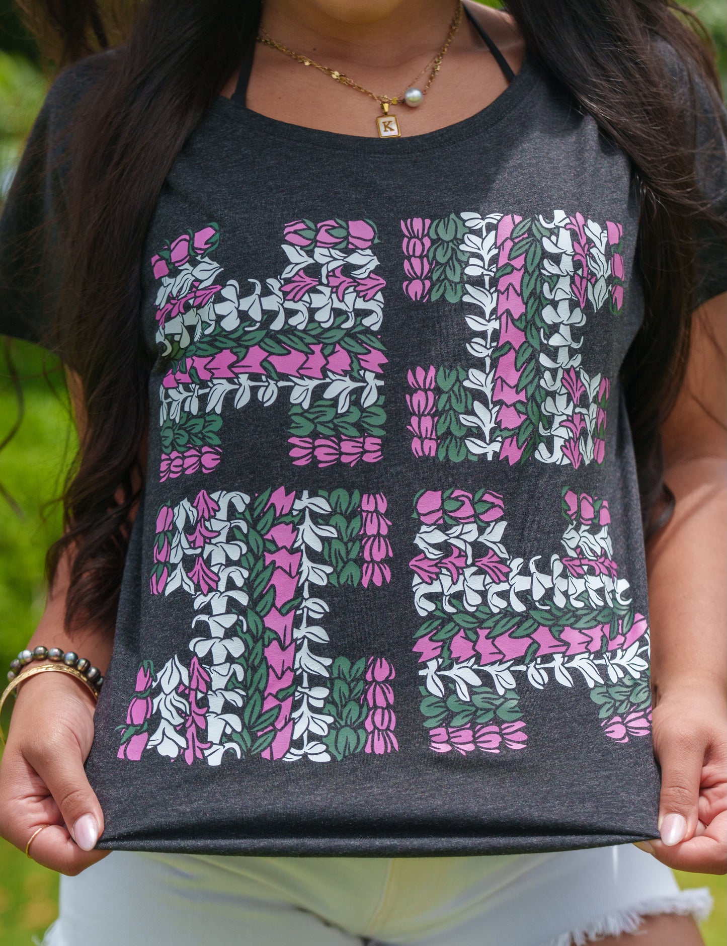 Pink Leis Logo Top