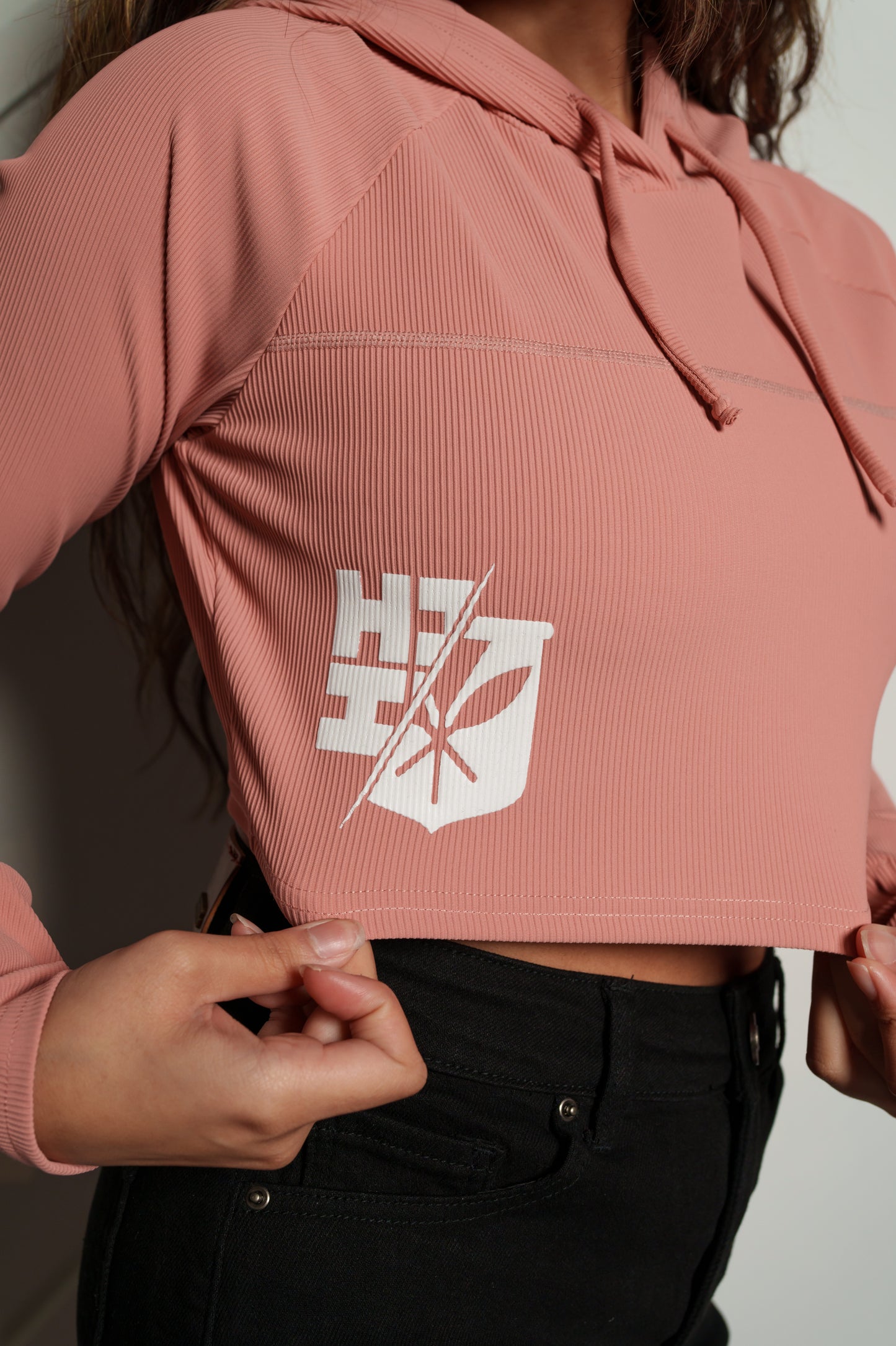 Women's Pink Split Logo Ribbed Crop Hoodie