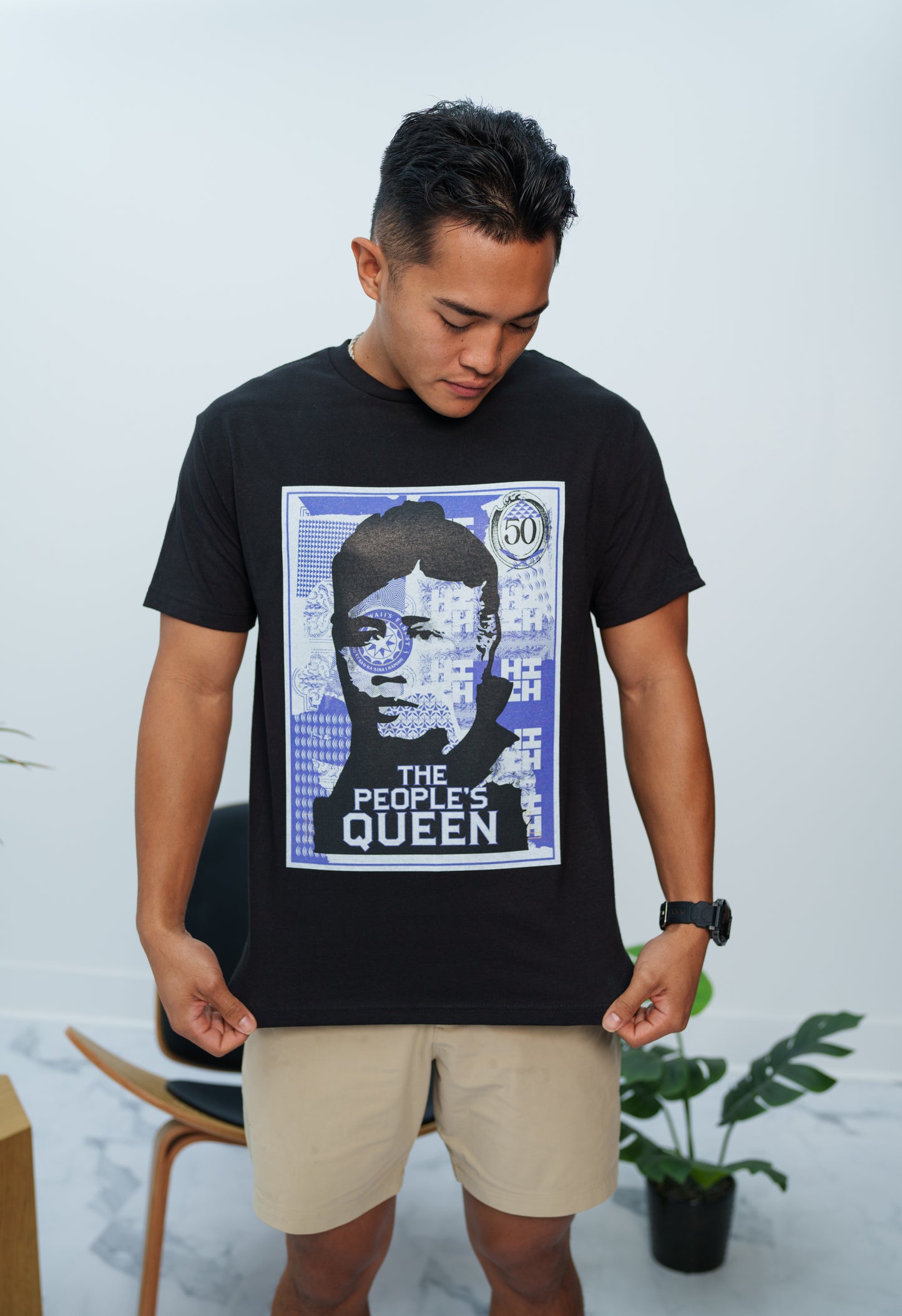Queen T-Shirt - Black